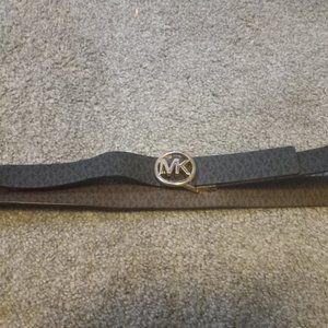 MICHEAL KORS REVERSIBLE BELT